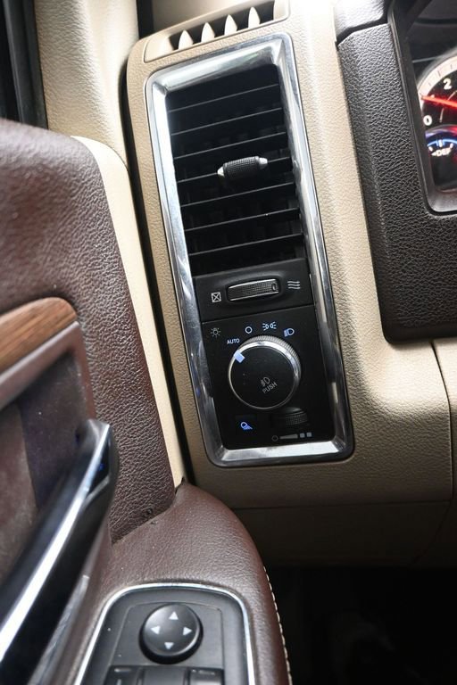 Used 2014 RAM 3500 Laramie image 14
