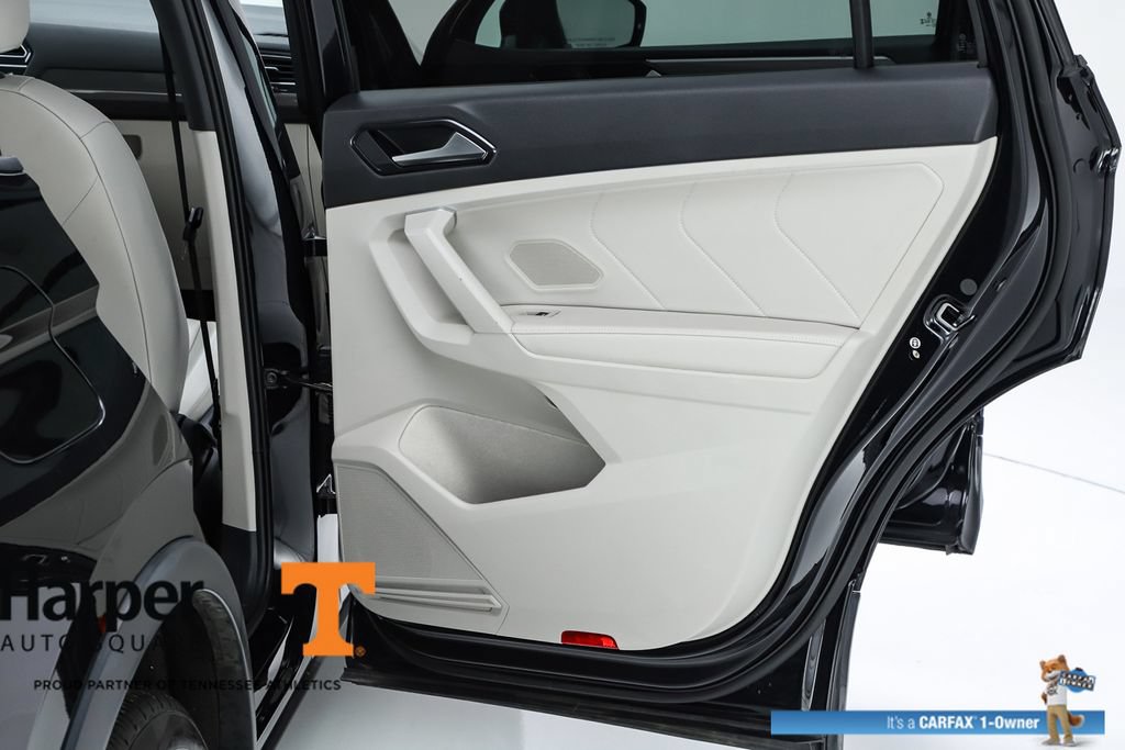 Used 2024 Volkswagen Tiguan SE R-Line FWD image 30