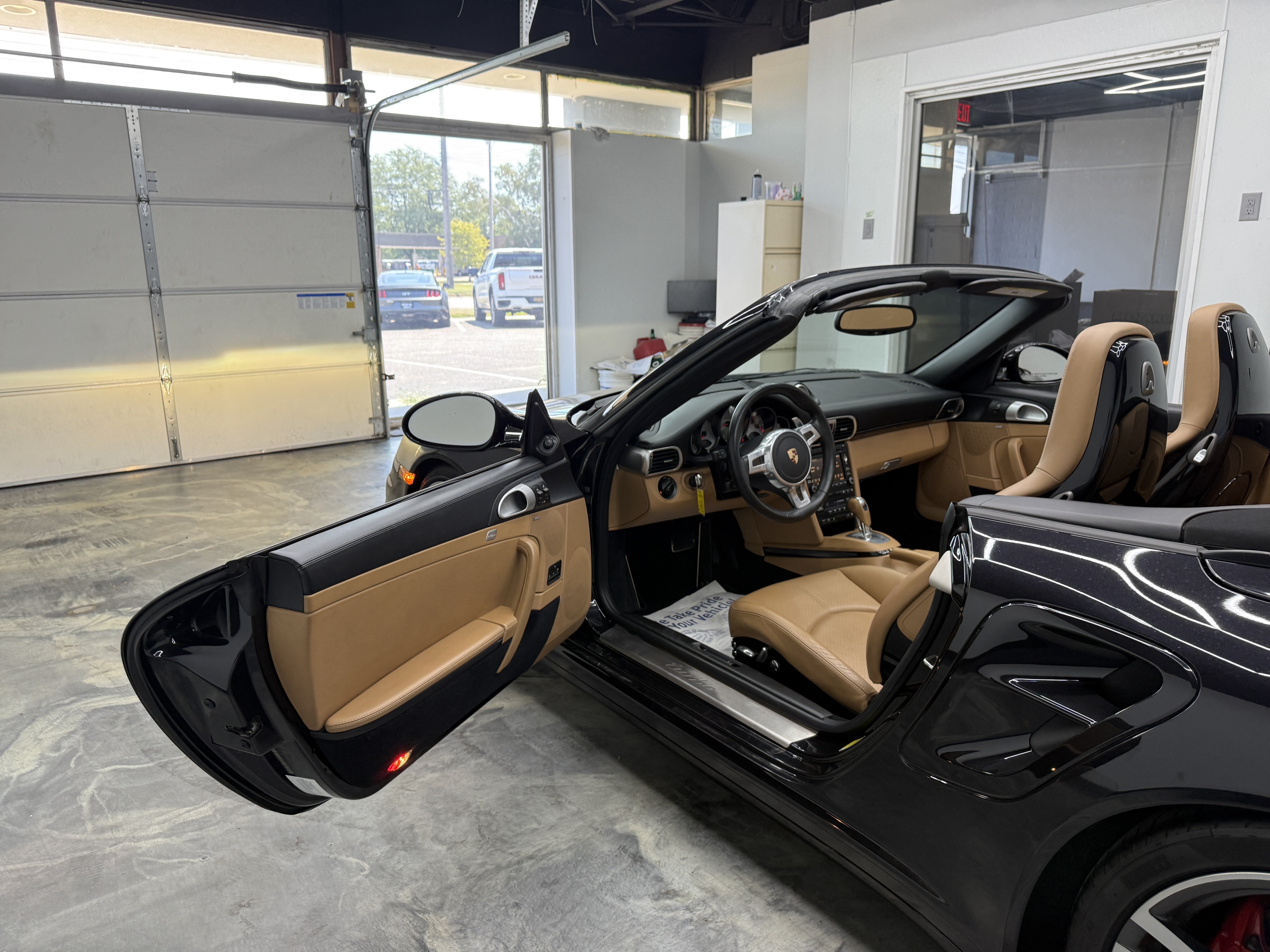 Used 2012 Porsche 911 Turbo AWD/4WD image 8