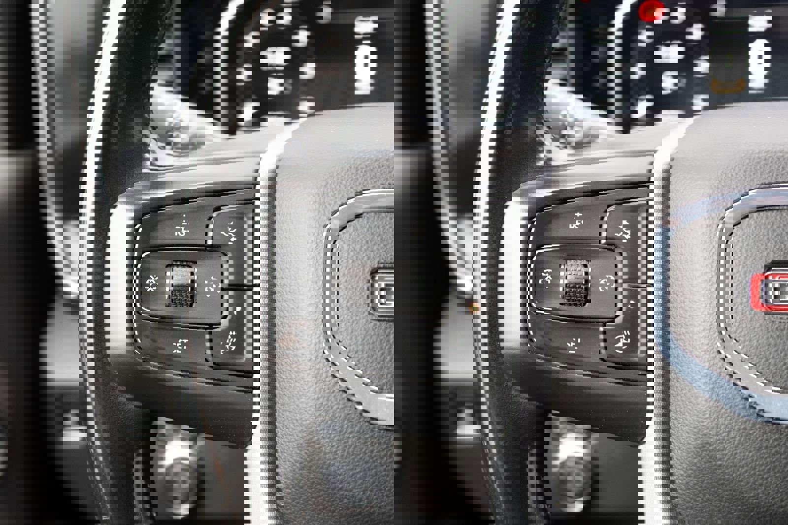 Used 2024 GMC Sierra 3500 SLE w/ SLE Value Package image 6