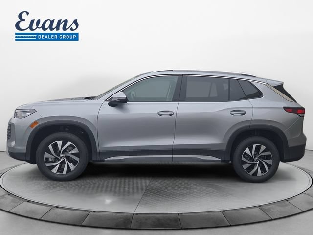 New 2026 Volkswagen Tiguan S AWD/4WD image 2