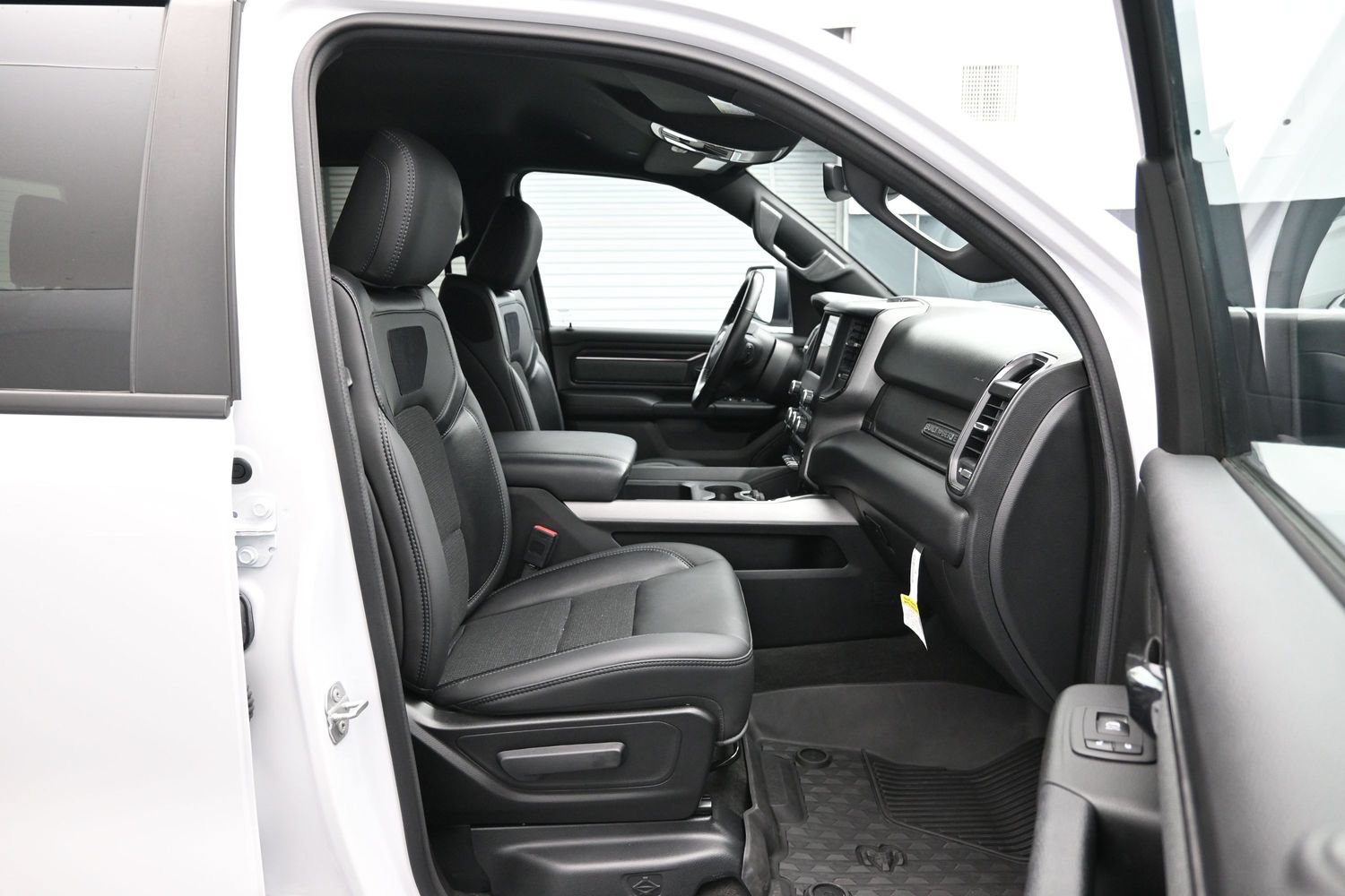 Used 2023 RAM 1500 Lone Star AWD/4WD image 13