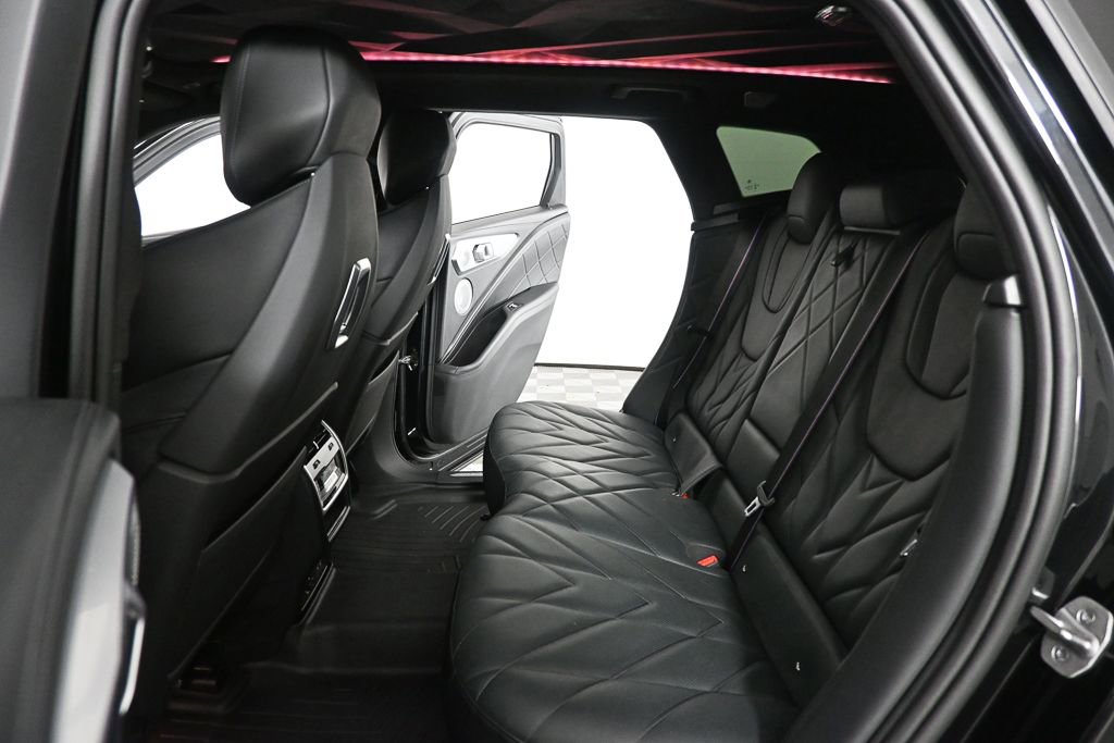 Used 2023 BMW XM AWD/4WD image 17