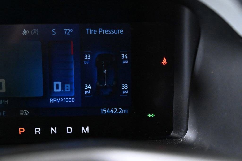 Used 2023 Ford Bronco Badlands image 11