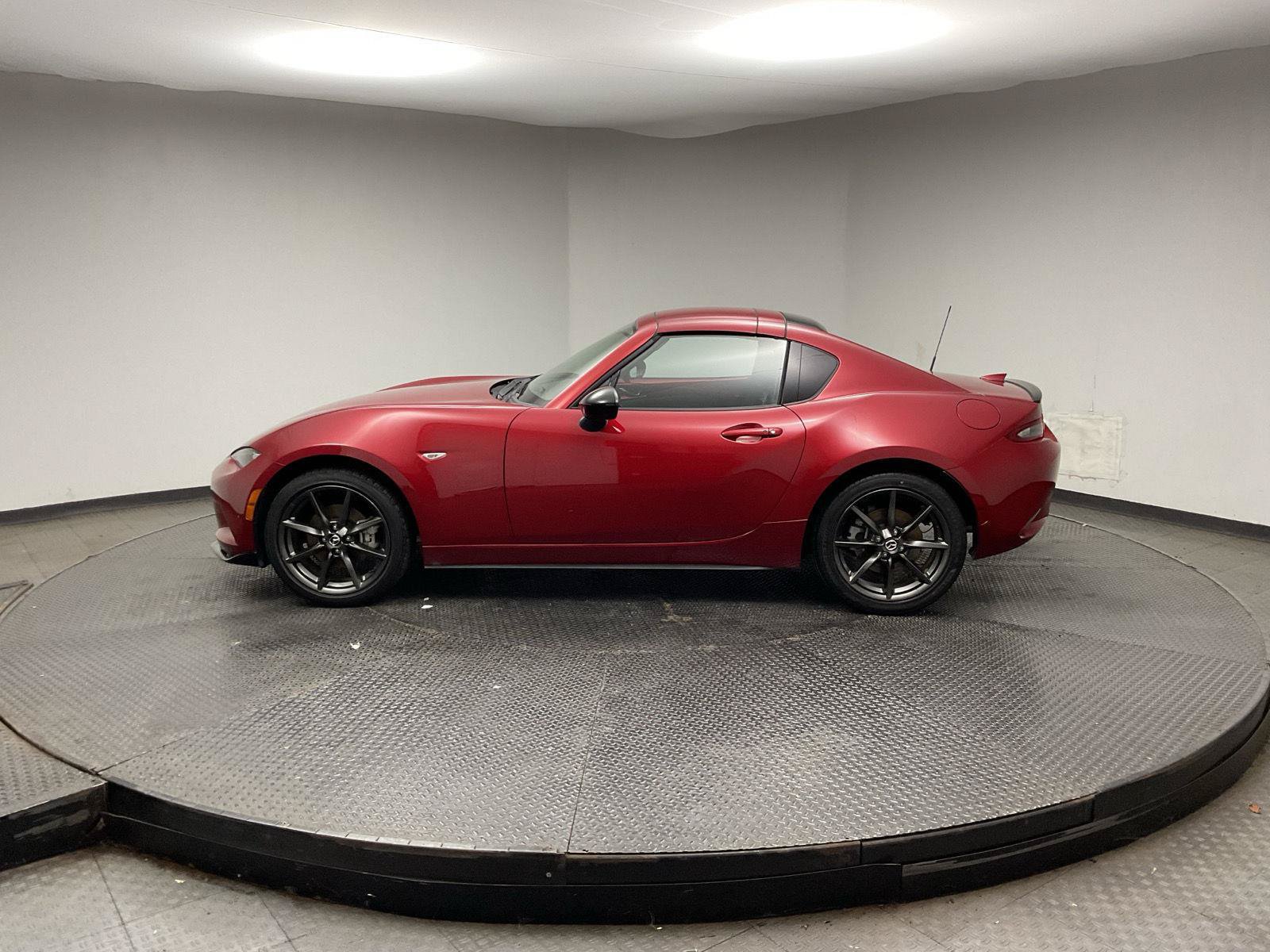 Used 2017 MAZDA MX-5 Miata RF Club RWD image 4