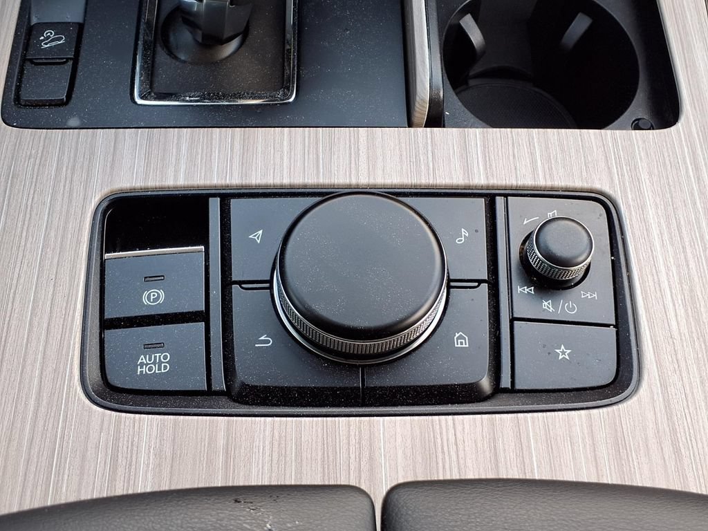 Used 2024 MAZDA CX-90 Plug-In Hybrid w/ Preferred AWD/4WD image 19