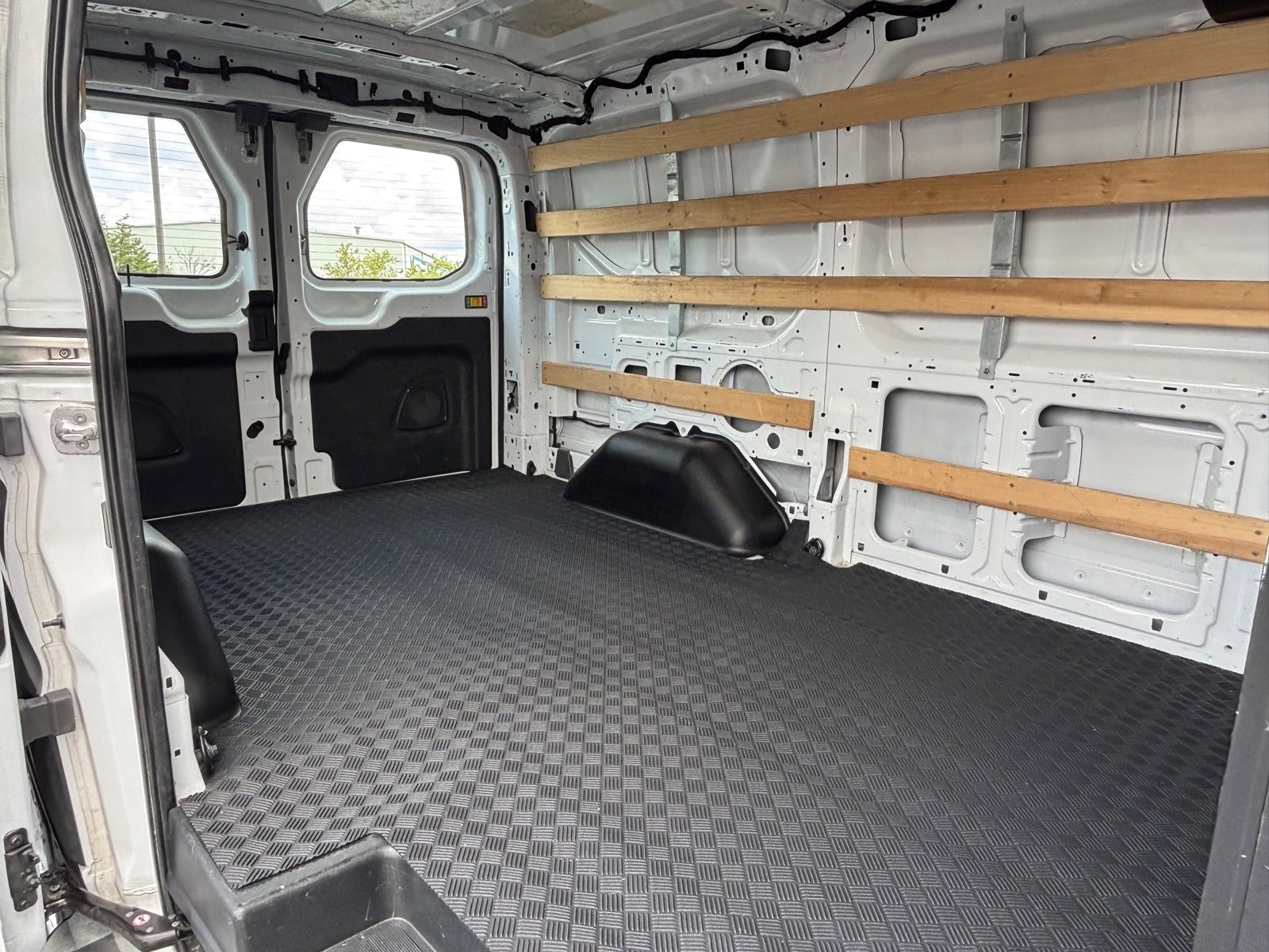 Used 2023 Ford Transit 250 Low Roof w/ Exterior Upgrade Package image 19