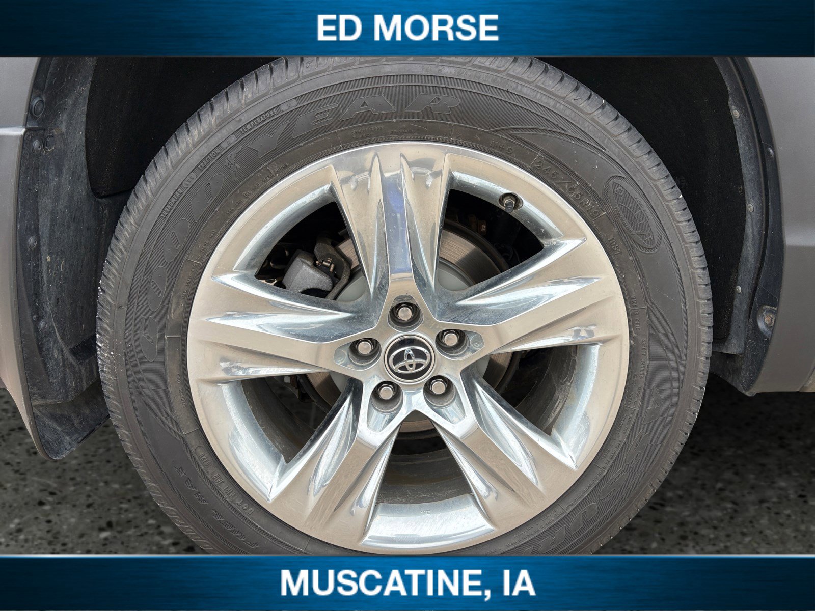 Used 2016 Toyota Highlander Limited image 11