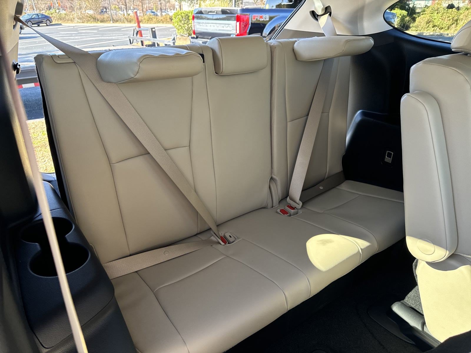 New 2025 Toyota Highlander XLE AWD/4WD image 34