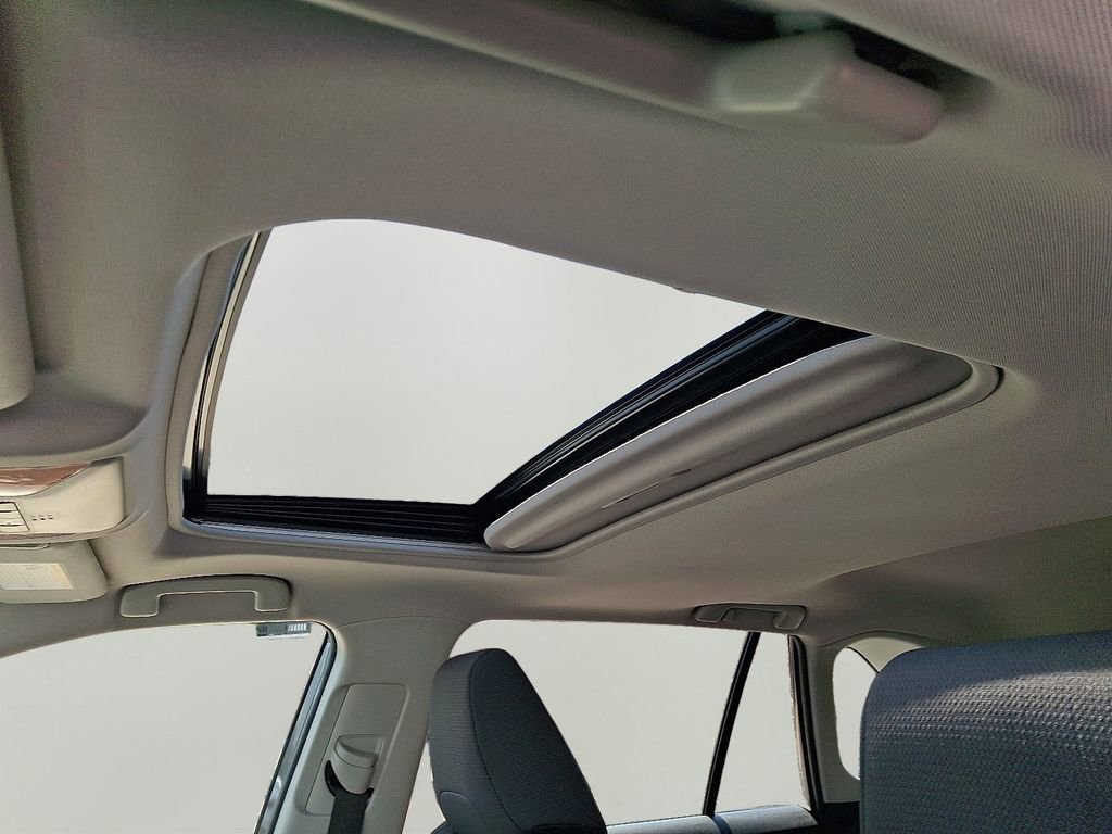 Used 2019 Toyota RAV4 XLE AWD/4WD image 15