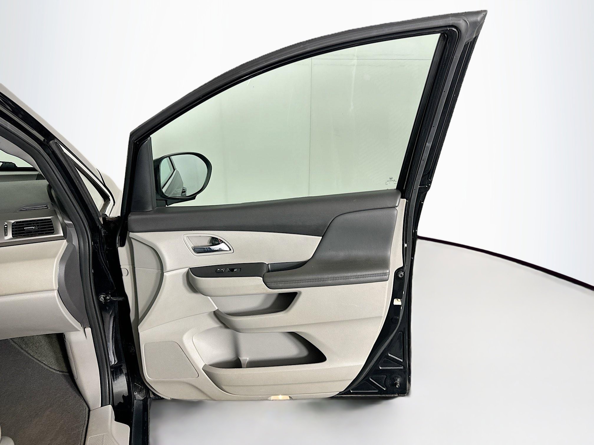 Used 2016 Honda Odyssey EX-L image 33