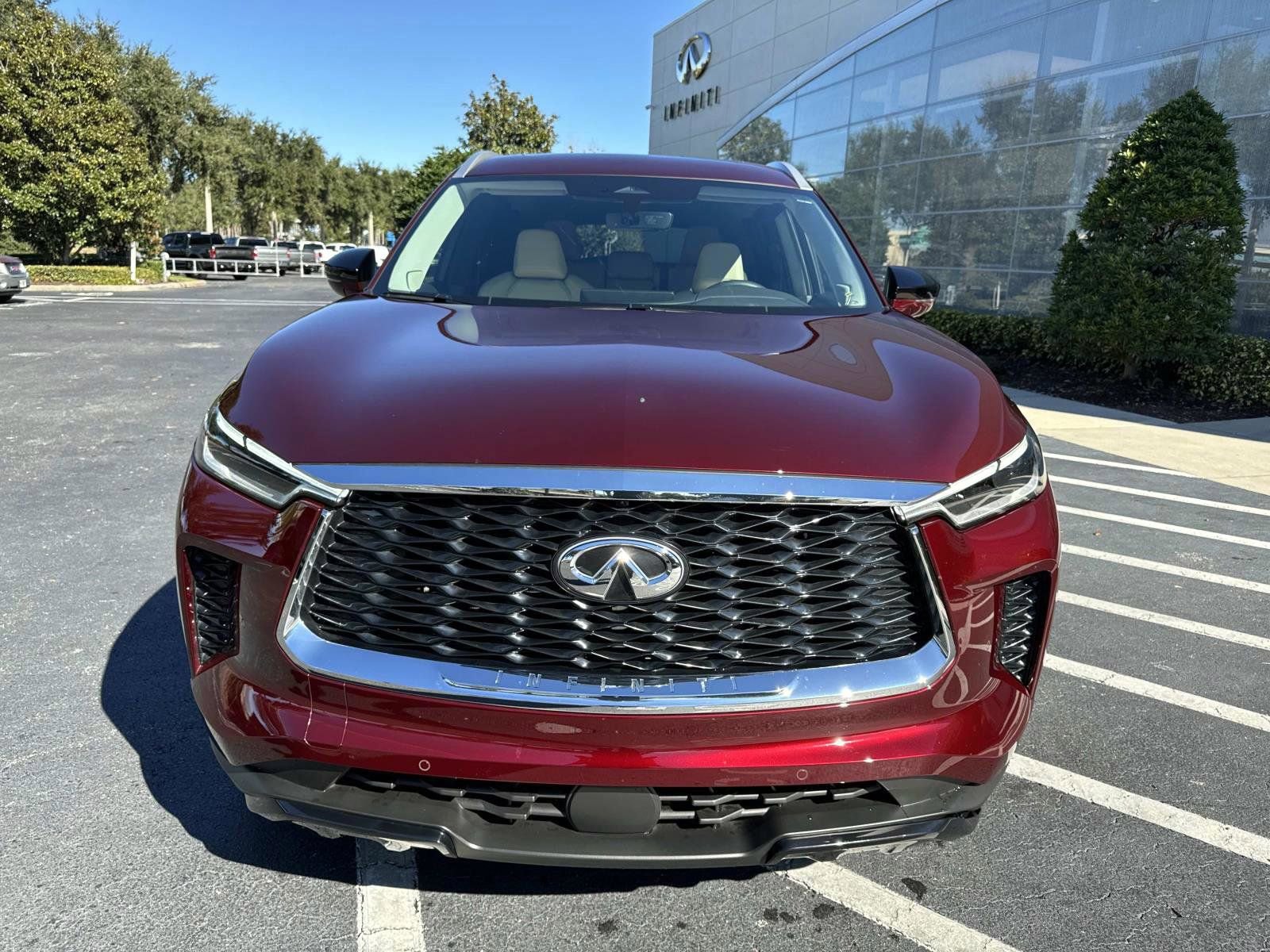 Used 2025 INFINITI QX60 Luxe image 6