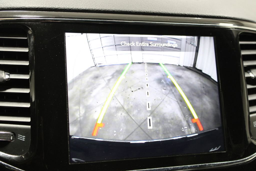 Used 2021 Jeep Grand Cherokee Limited w/ Luxury Group II image 56