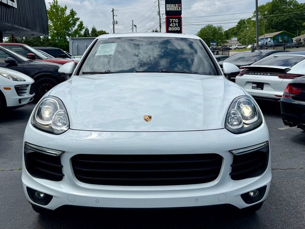 Used 2015 Porsche Cayenne S w/ Premium Package AWD/4WD image 2