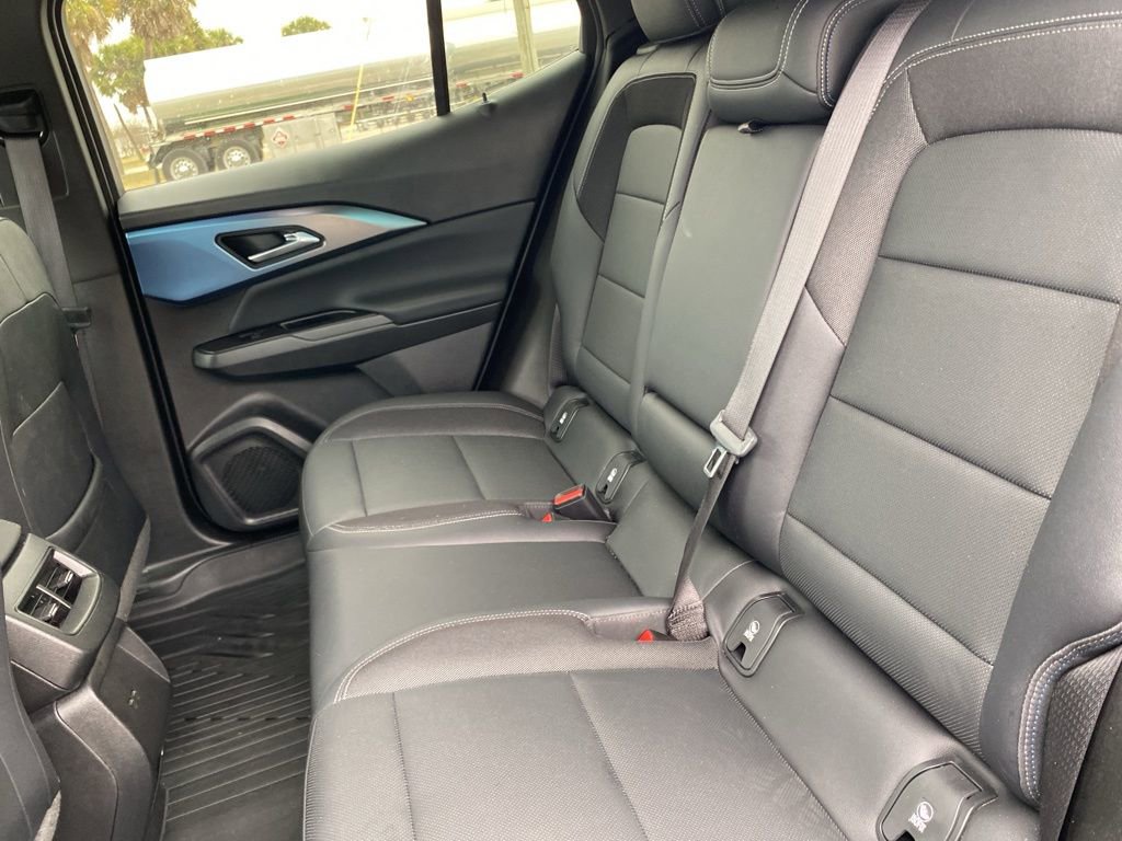 Used 2024 Chevrolet Equinox EV LT image 11