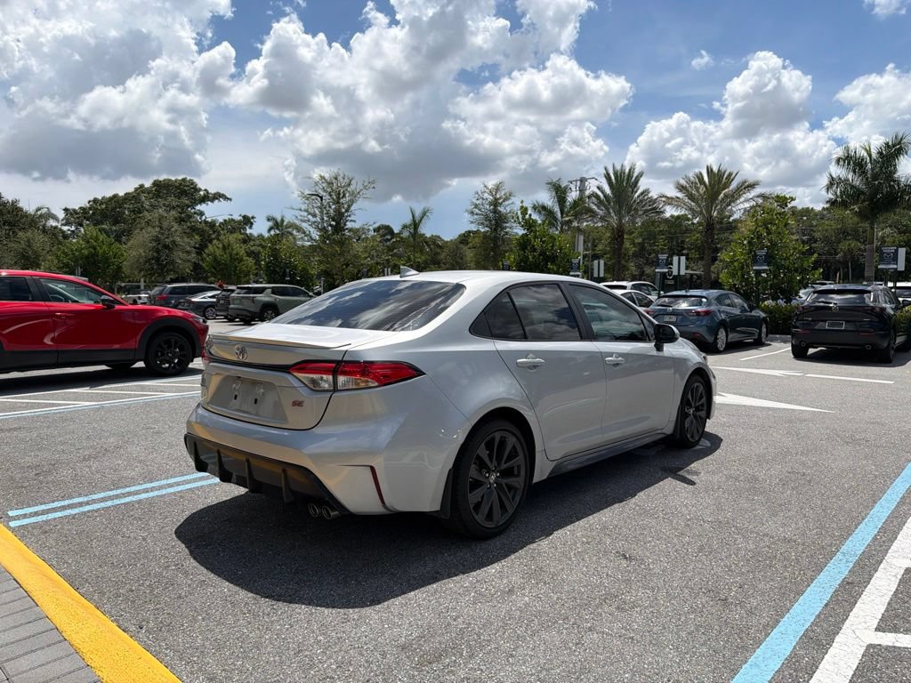 Used 2025 Toyota Corolla SE FWD image 8