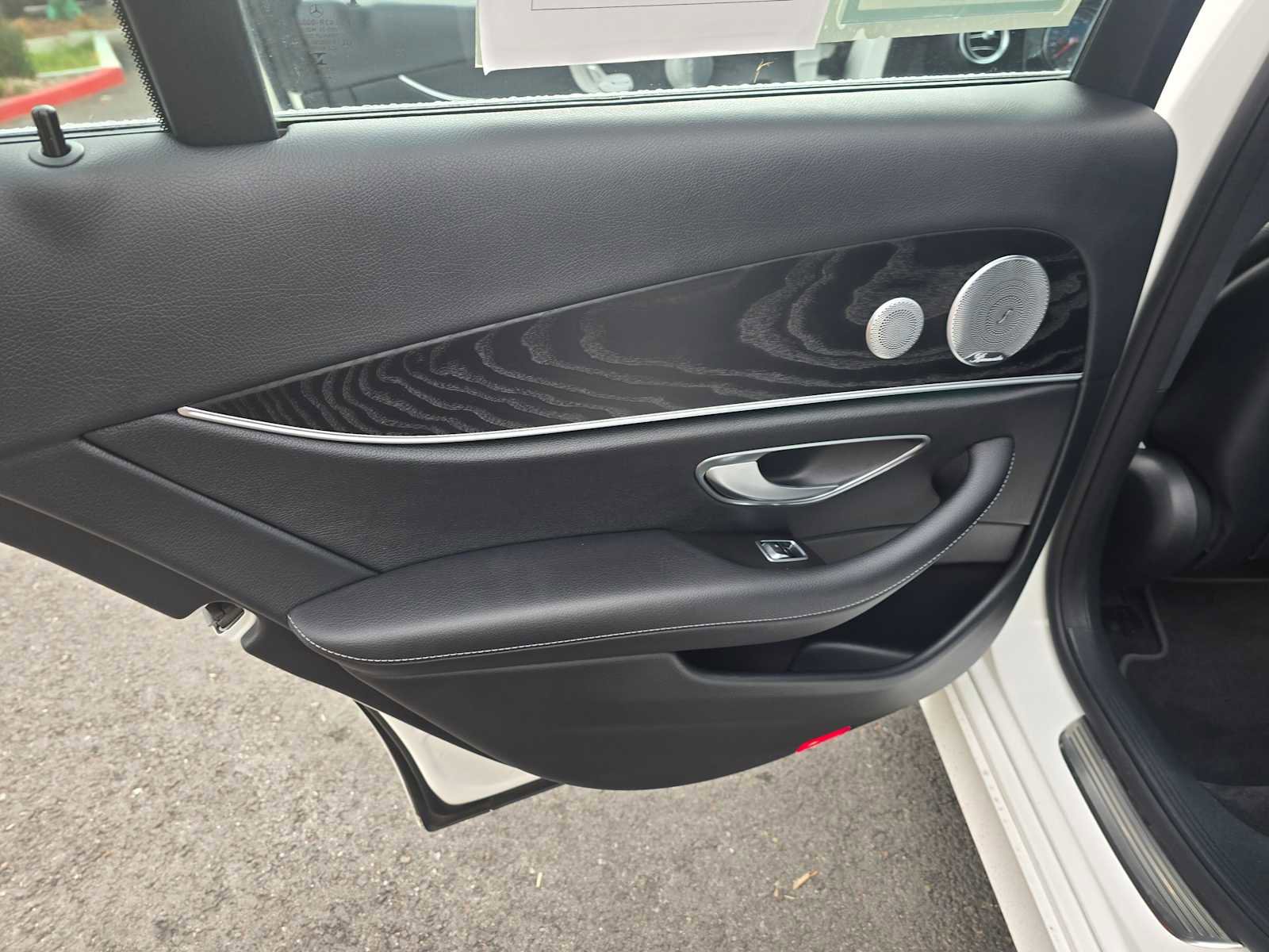 Used 2017 Mercedes-Benz E 300 image 20