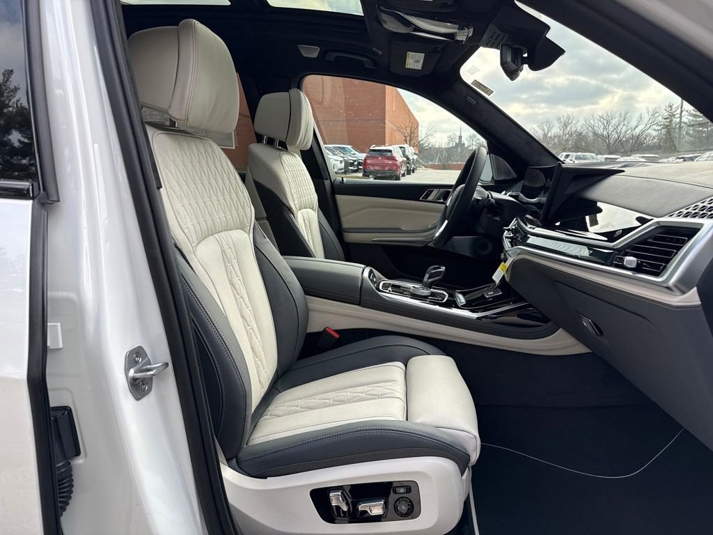 New 2026 BMW ALPINA XB7 ALPINA XB7 image 26