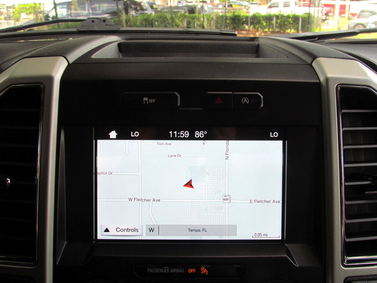 Used 2018 Ford F150 Lariat w/ Trailer Tow Package image 34