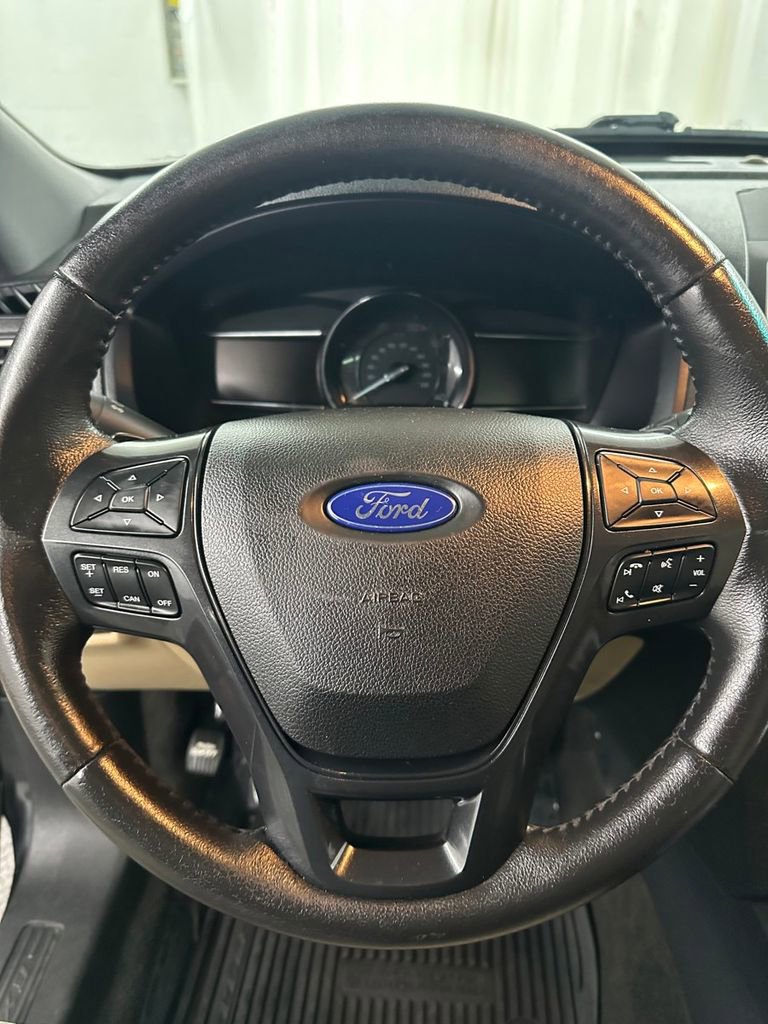 Used 2016 Ford Explorer XLT w/ Equipment Group 202A image 16