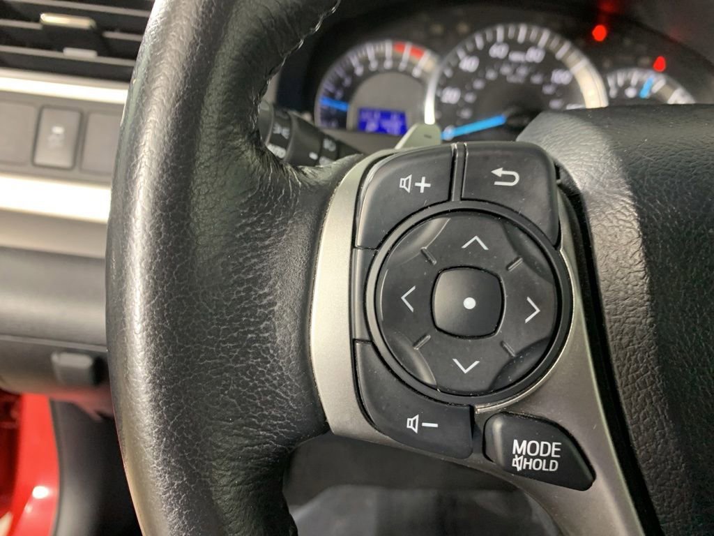 Used 2013 Toyota Camry SE FWD image 19