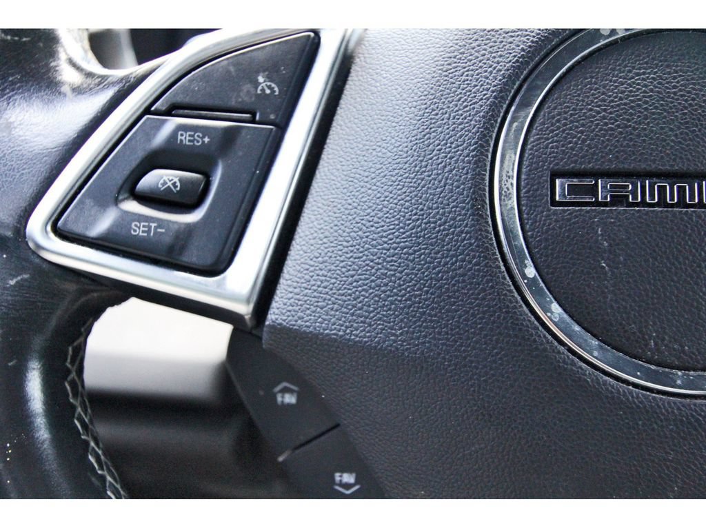 Used 2017 Chevrolet Camaro LT RWD image 19