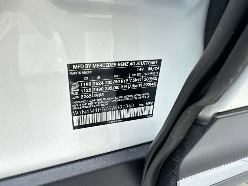 Used 2025 Mercedes-Benz GLB 250 4MATIC image 87