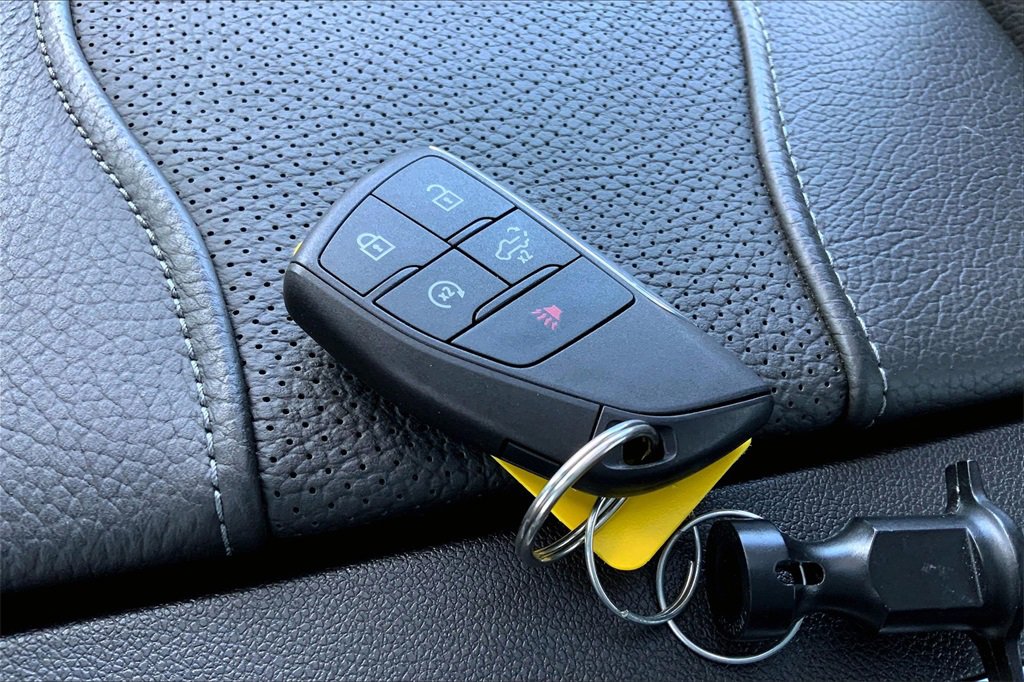 Used 2024 GMC Sierra 1500 Denali image 9