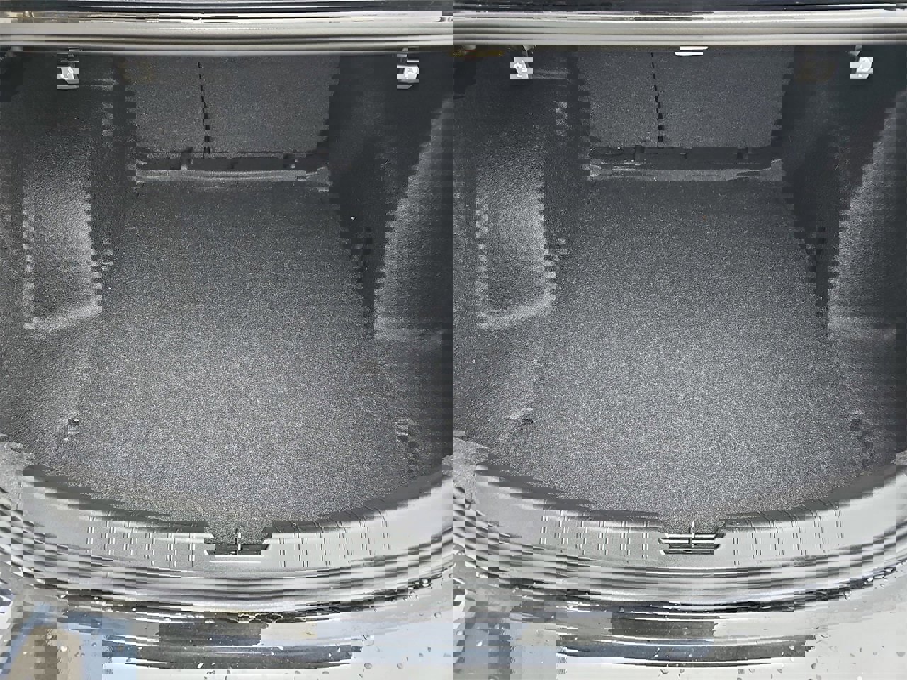 Used 2025 Chevrolet Malibu LT image 12