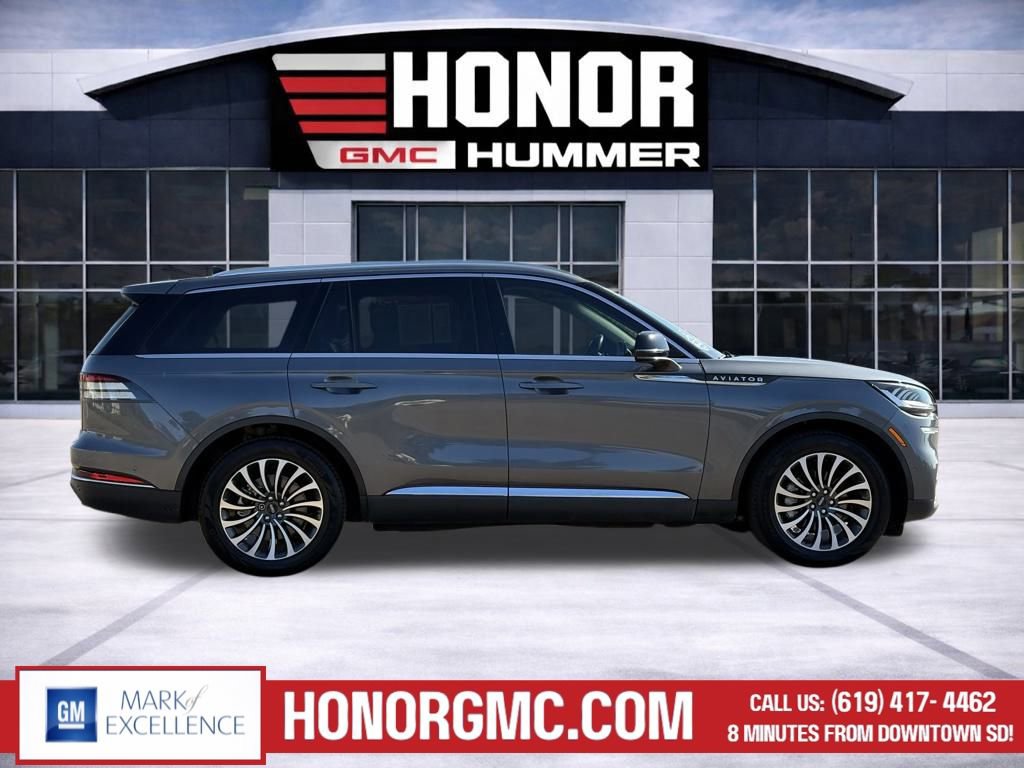 Used 2022 Lincoln Aviator Reserve w/ Equipment Group 201A RWD image 2