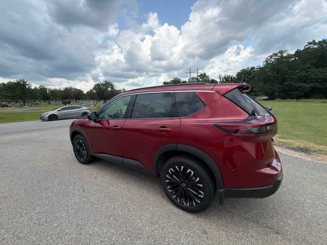 Used 2026 Nissan Rogue Dark Armor FWD image 3