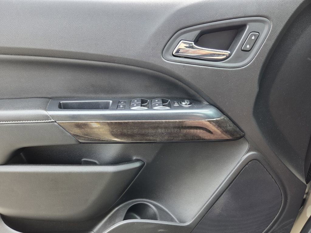 Used 2021 GMC Canyon Elevation image 24