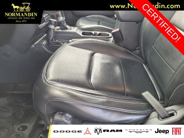 Certified 2022 Jeep Wrangler Unlimited Sahara AWD/4WD image 17