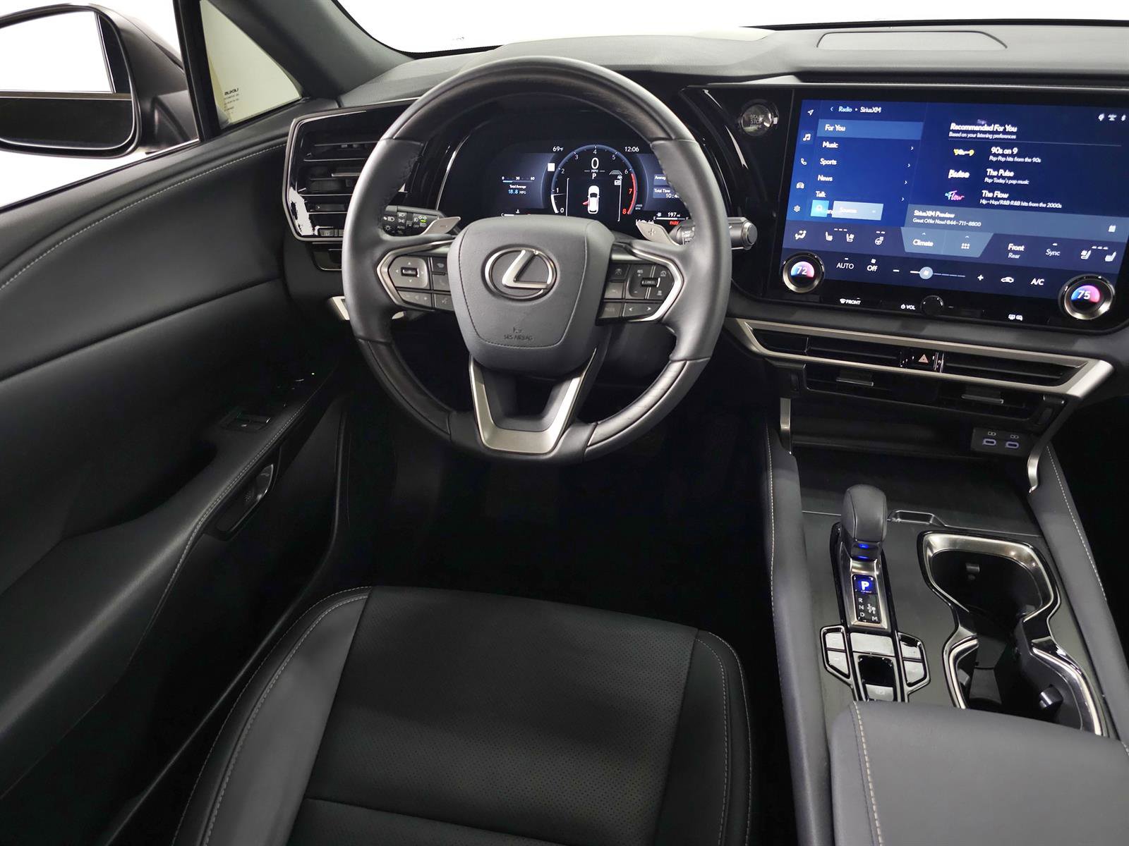 Used 2025 Lexus RX 350 F Sport w/ Accessory Package (Z1) AWD/4WD image 19