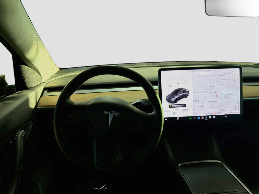 Used 2022 Tesla Model Y Performance AWD/4WD image 22