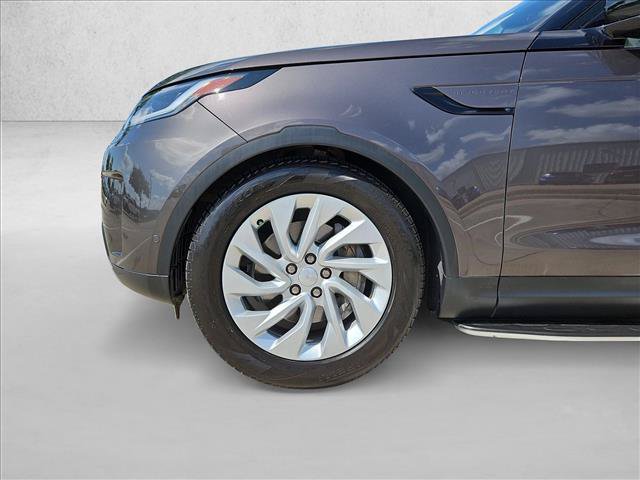 Used 2024 Land Rover Discovery S AWD/4WD image 26