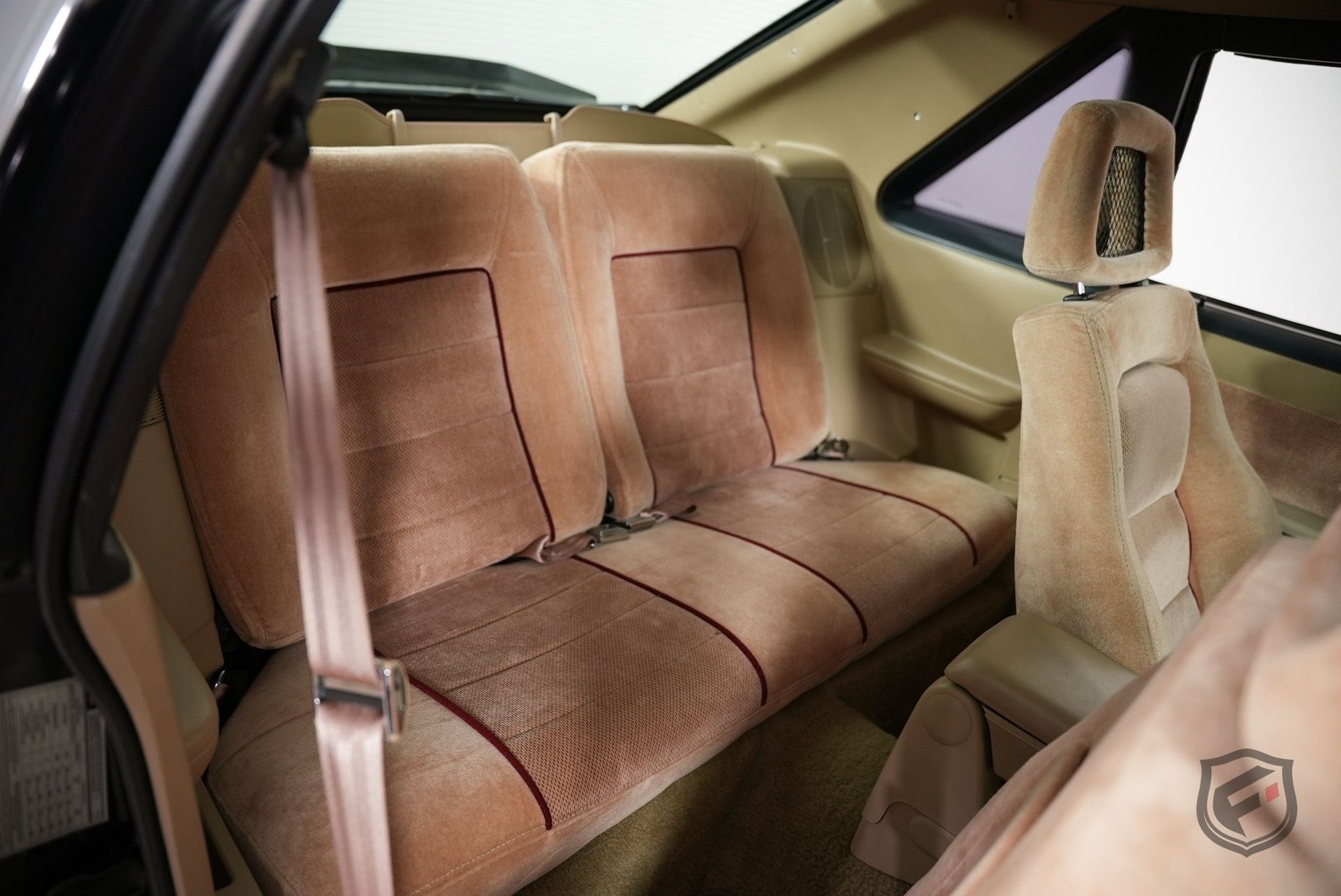 Used 1989 Ford Mustang LX RWD image 39