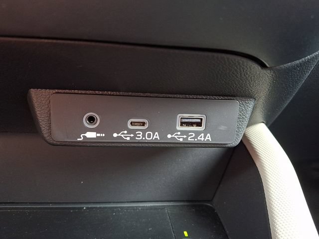 Certified 2025 Subaru Forester Limited AWD/4WD image 40