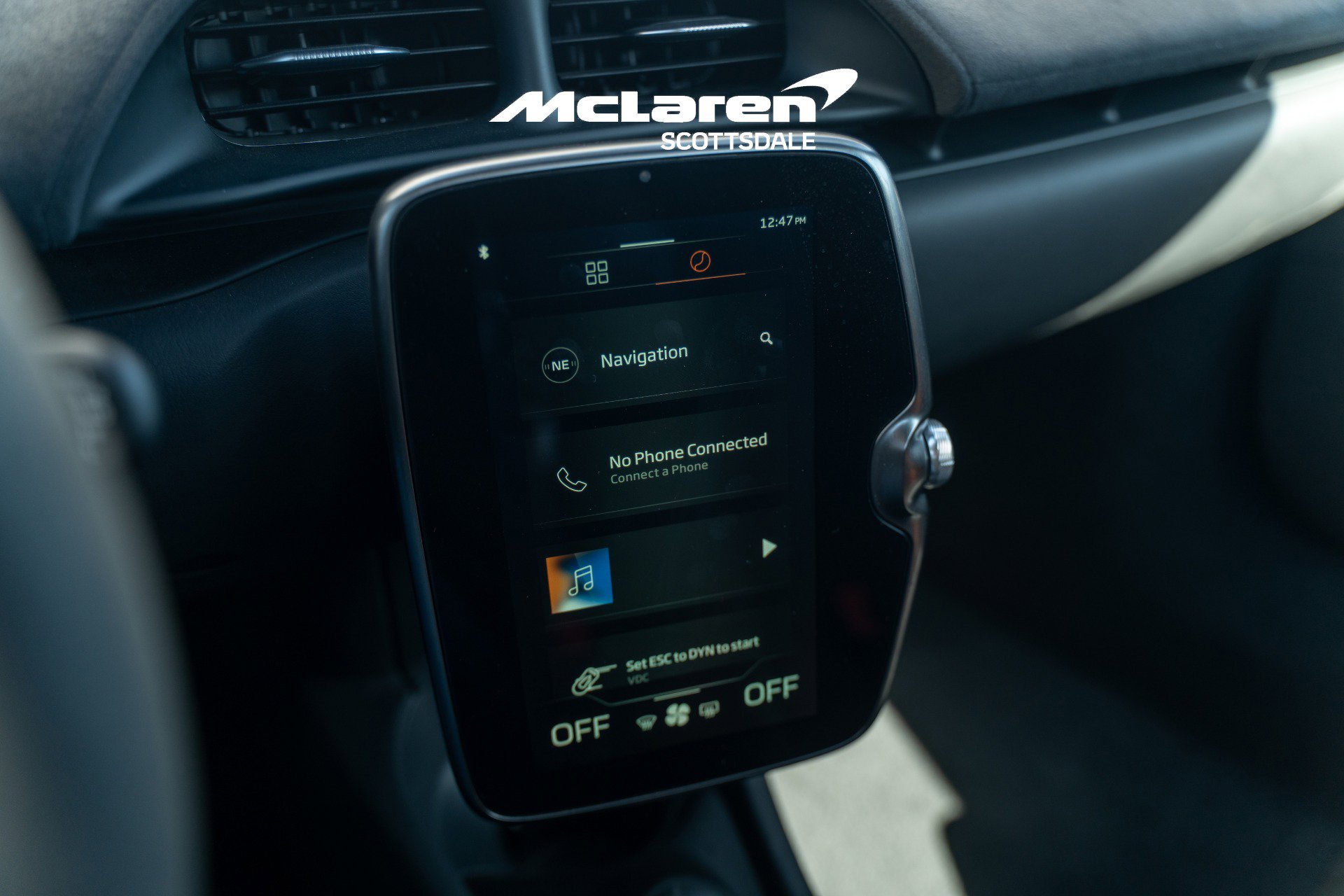 Used 2024 McLaren Artura image 26