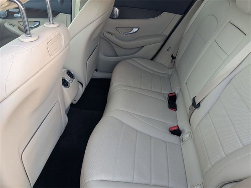 Used 2018 Mercedes-Benz GLC 300 4MATIC Coupe image 33