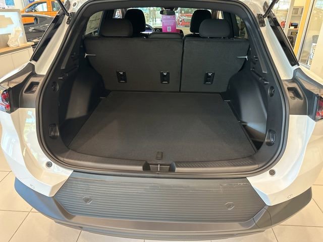 New 2026 Chevrolet Equinox EV LT image 11