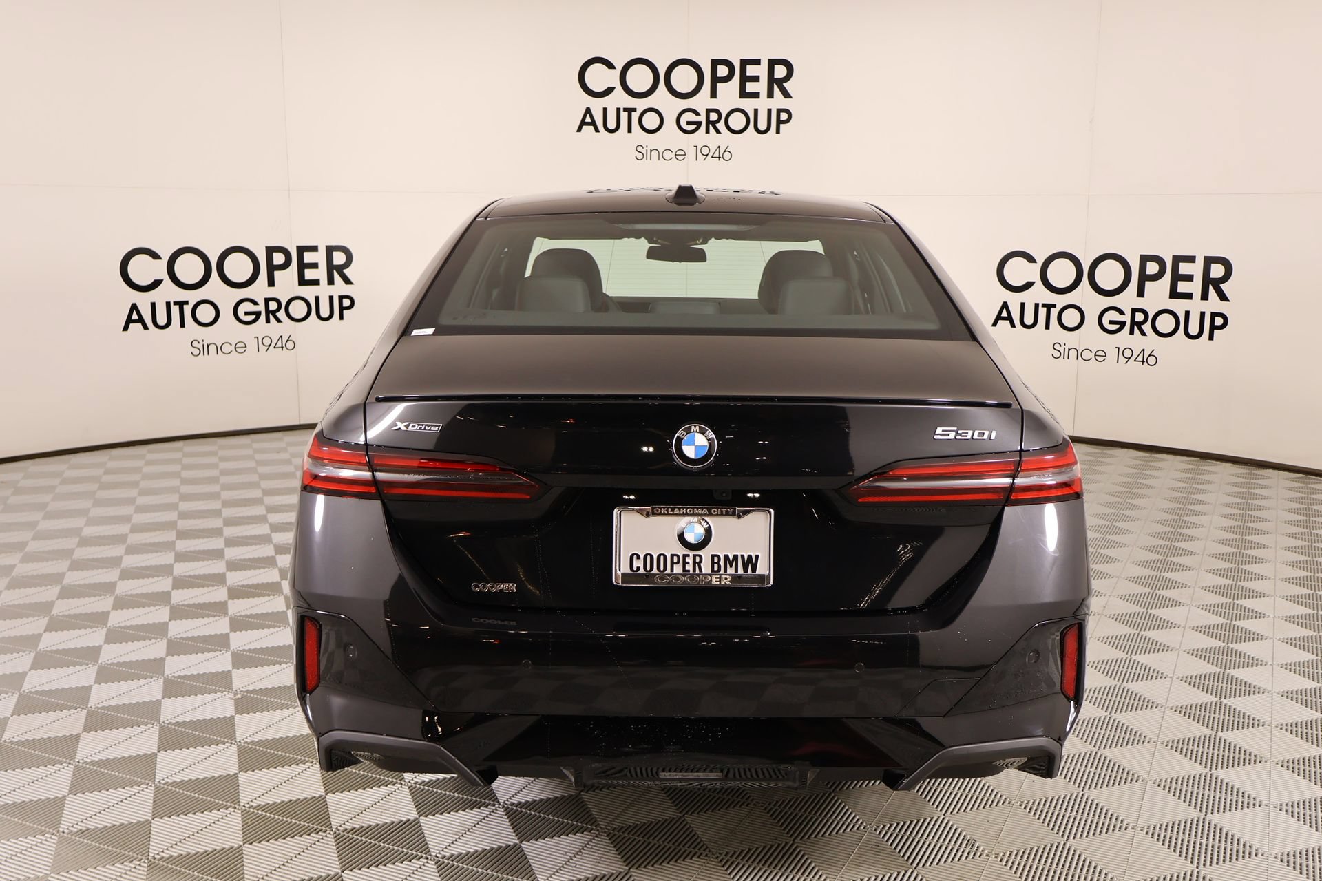 New 2026 BMW 530i xDrive w/ M Sport Package AWD/4WD image 22