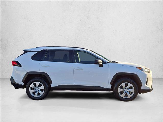 Used 2021 Toyota RAV4 LE FWD video 4