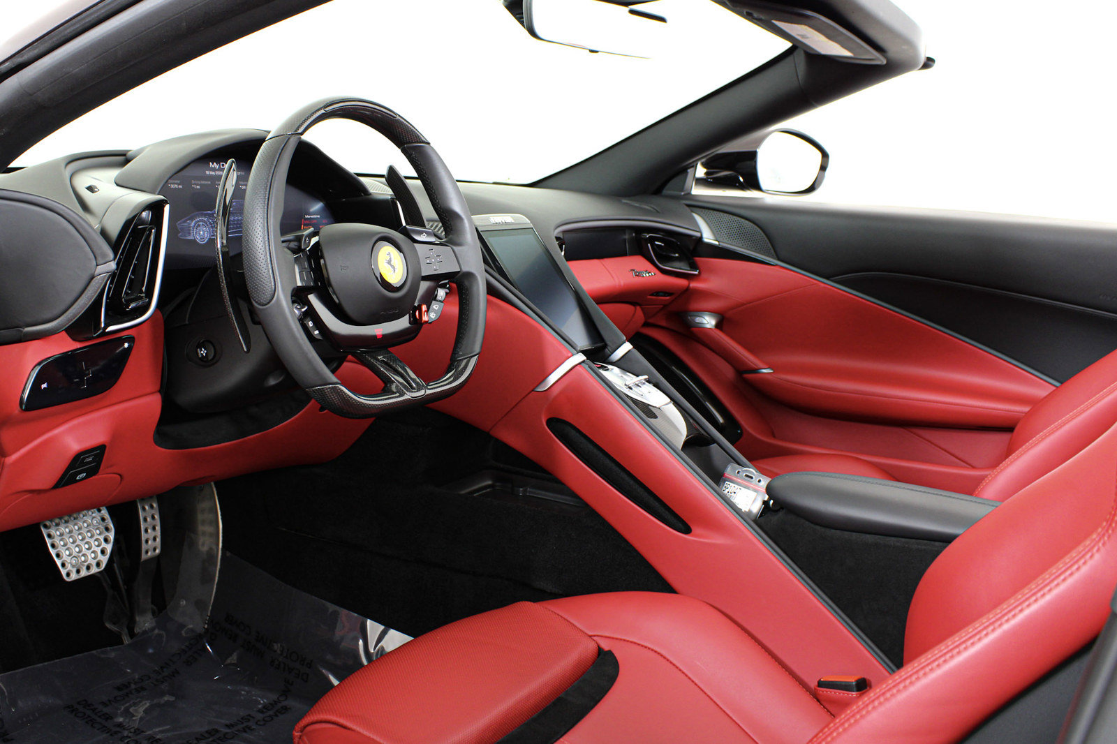 Certified 2024 Ferrari Roma Spider RWD image 2