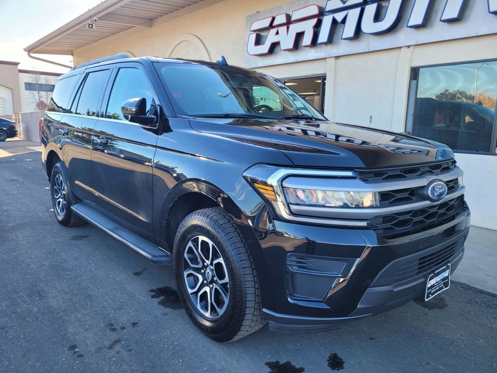 Used 2024 Ford Expedition XLT