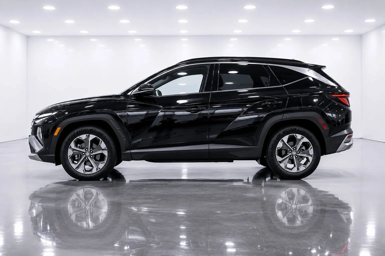 Used 2026 Hyundai Tucson SEL FWD image 2