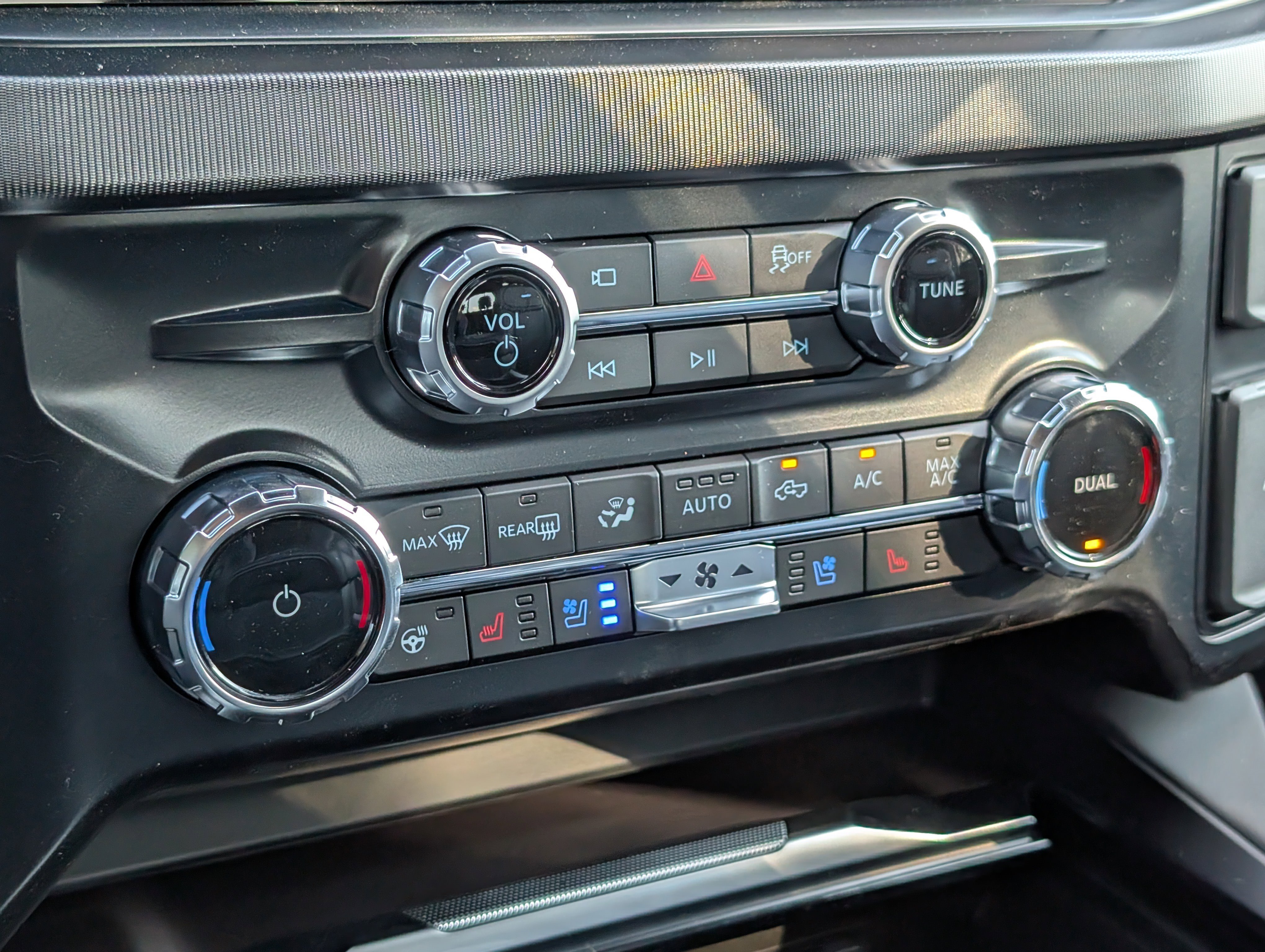New 2026 Ford F250 Platinum image 19