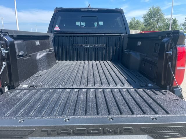 New 2026 Toyota Tacoma TRD Sport w/ TRD Sport Upgrade Package AWD/4WD image 33