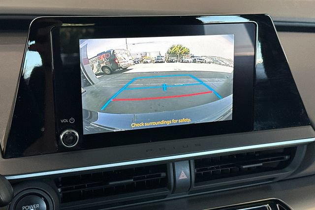Used 2023 Toyota Prius LE FWD image 22