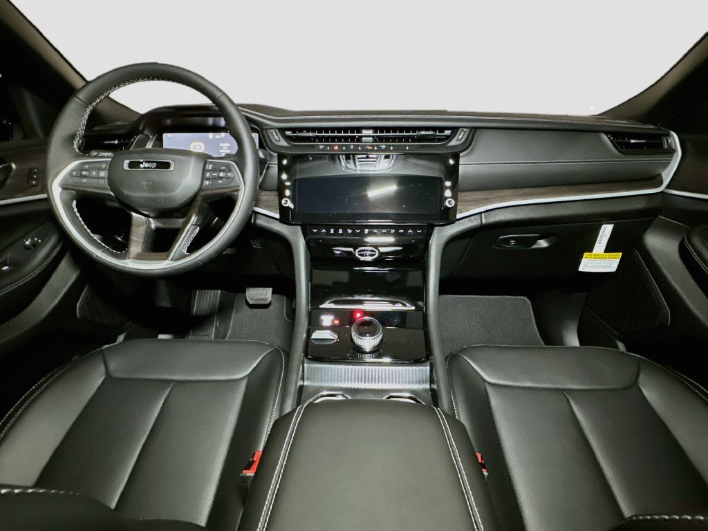 New 2027 Jeep Grand Cherokee L Limited AWD/4WD image 6
